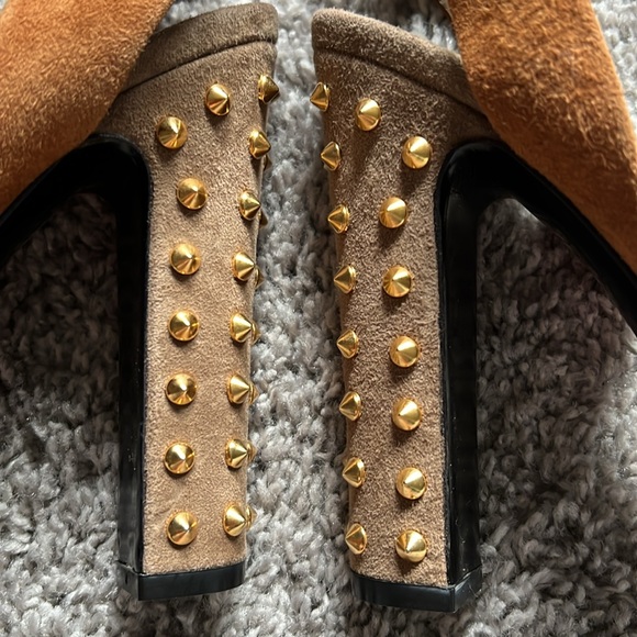 Gucci Two Tone Suede Madison Studded Heel Sandals - Picture 9 of 16